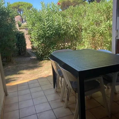 Appartement 4/6 Personnes Plain Pied - 5Min Plage - Piscine En Face Agde Exterior photo