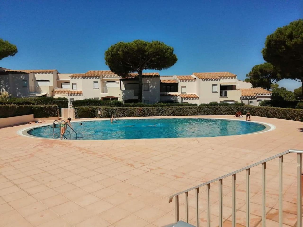 Appartement 4/6 Personnes Plain Pied - 5min - Piscine En Face